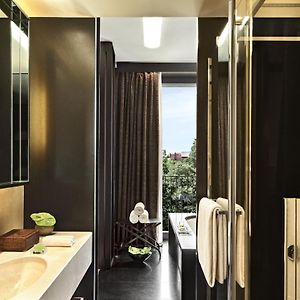 Premium King Room